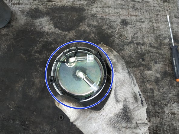 et l'installer sur le filtre neuf