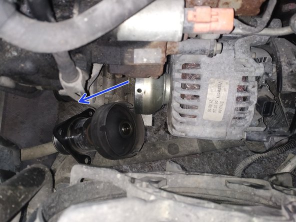 écarter la poulie roue libre vers l'extérieur