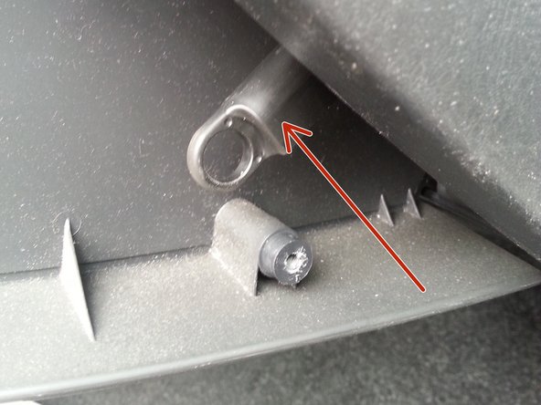 Remettre le petit vérin sur son support