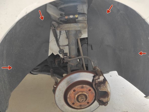 Retirer délicatement le garde boue