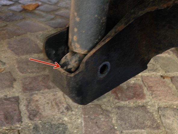 Faire levier avec le tournevis plat