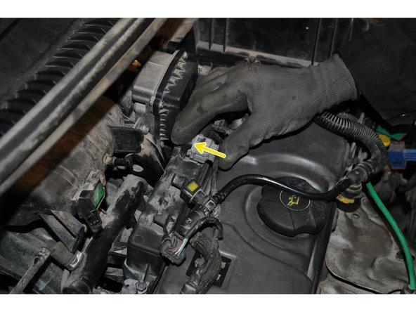 Reposer le capteur d'air d'admission.