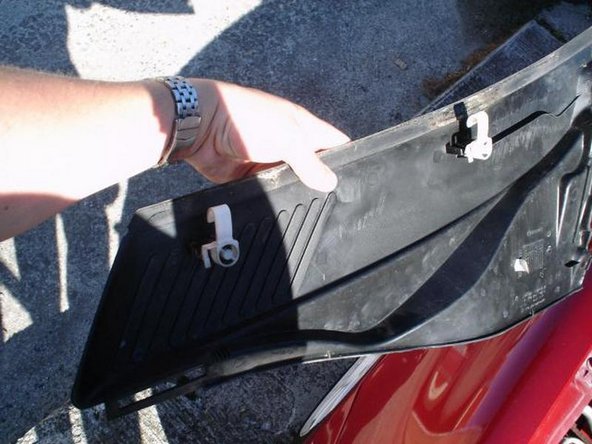 Retirer la baie de pare-brise