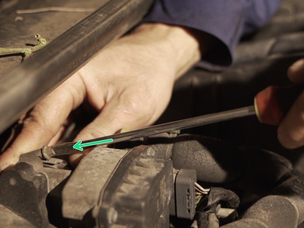 Resserrer la vis du collier