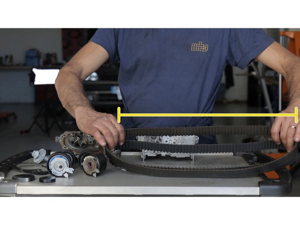 Comparer les dimensions entre  les nouvelles pièces et les anciennes pièces (la taille de la courroie de distribution ainsi que le nombre de dents, la pompe à eau)