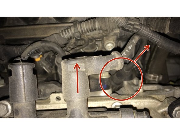 Je procéde bougie par bougie, afin d'éviter toutes erreur au niveau des faisceau d'allumage, je commence par le cylindre coté conducteur.