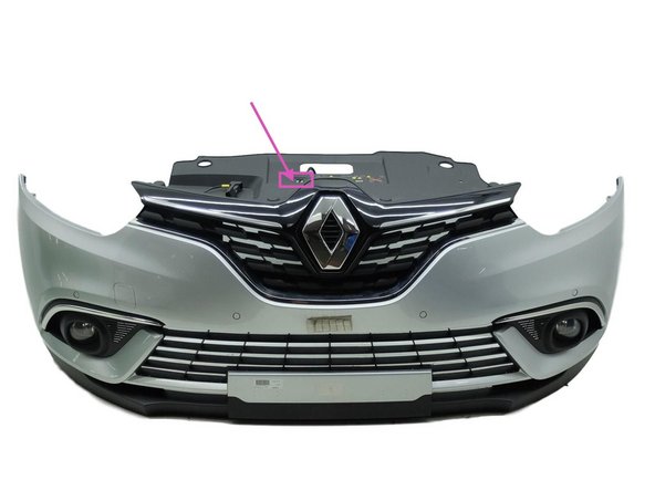 Déclipser le cable en bout de la serrure de capot et libérer le câble de sa fixation .