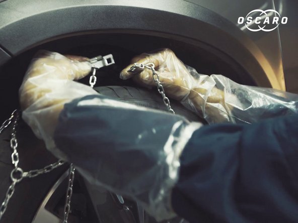 Décrocher les extrémités de la chaîne