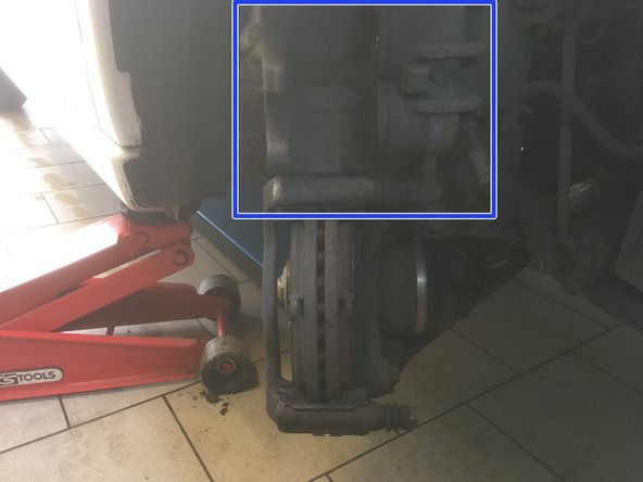 Basculer l'étrier vers le haut pour accéder au plaquettes