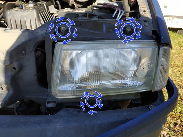 et visser les 3 vis de fixation avec la clé Torx T30