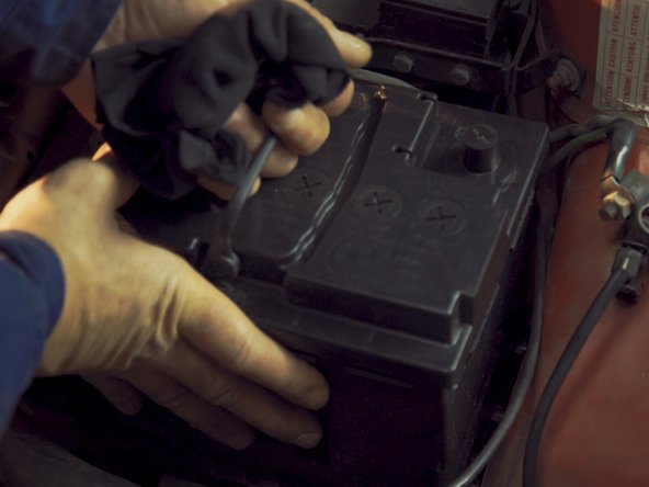 Placer la nouvelle batterie dans son emplacement