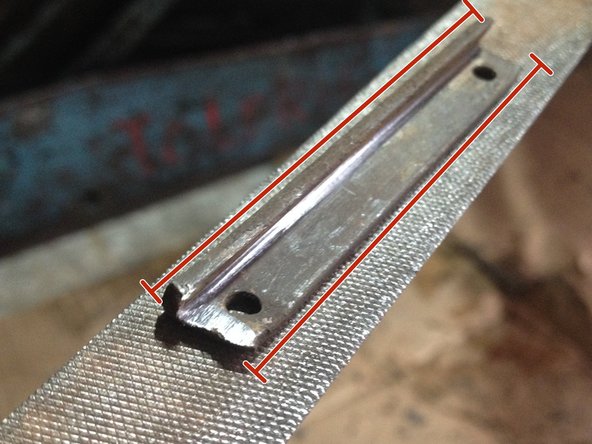 
Clean the column, with a file, correct the edges if they are damaged.
