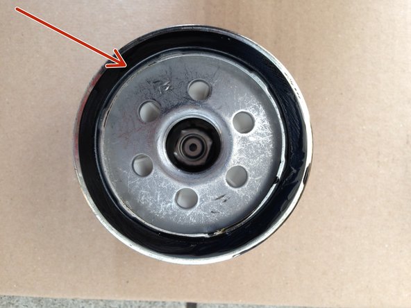 Vérifier que le nouveau filtre à huile corresponde à l'ancien