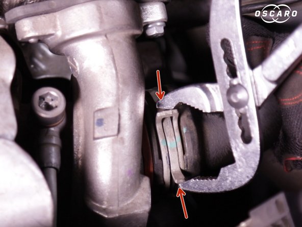 Replacer les 2 vis du haut du débitmètre
