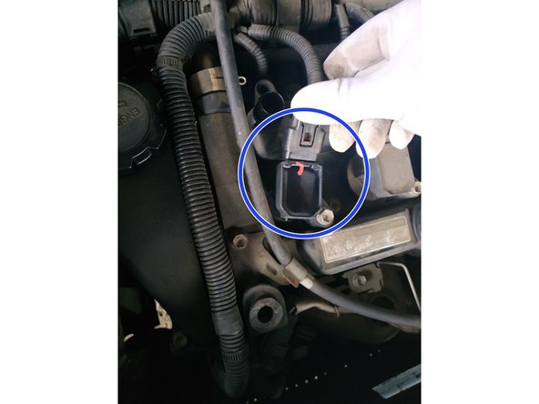 visser la vis de maintien de la bobine modérément (couple préconisé 10Nm)