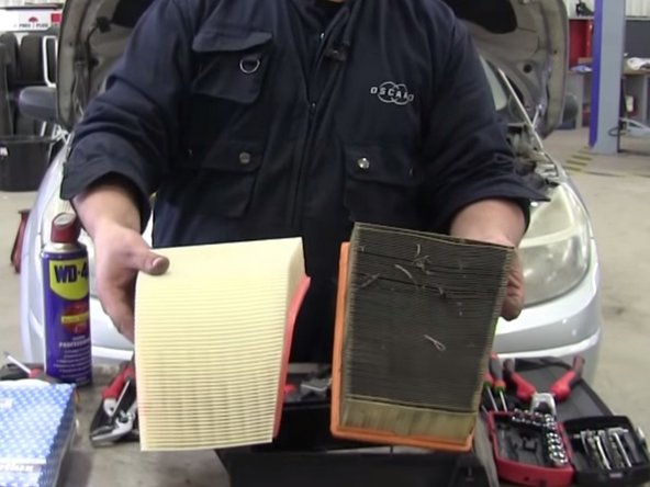 Vérifier la correspondance entre l'ancien et le nouveau filtre à air (longueur, largeur...)