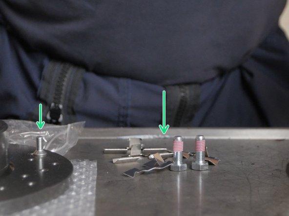 De nouvelles vis de maintient de disque et d'étrier sont fournis