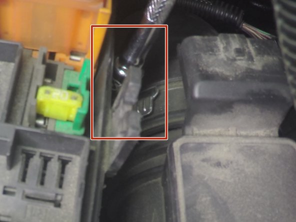 Démanchonner la durite d'air