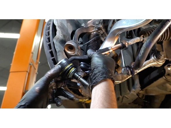 Vissez sur un nouveau tirant.