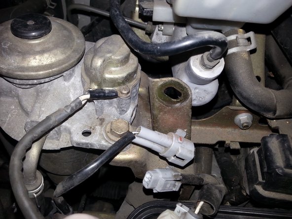 déclipser les 2 fiches électriques