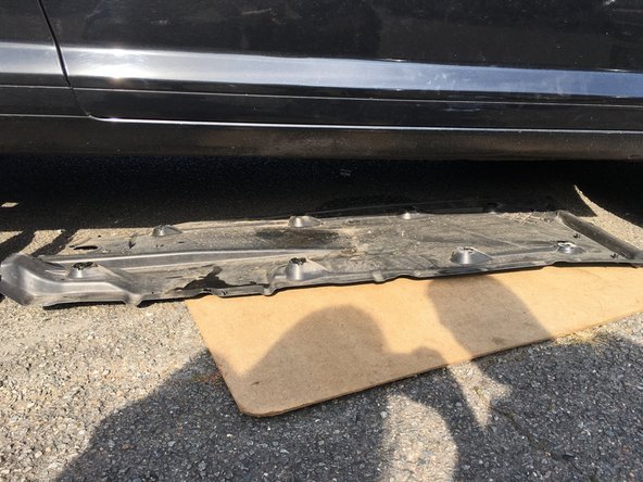 La sonde lambda 2 se situe du côté droit de la voiture.