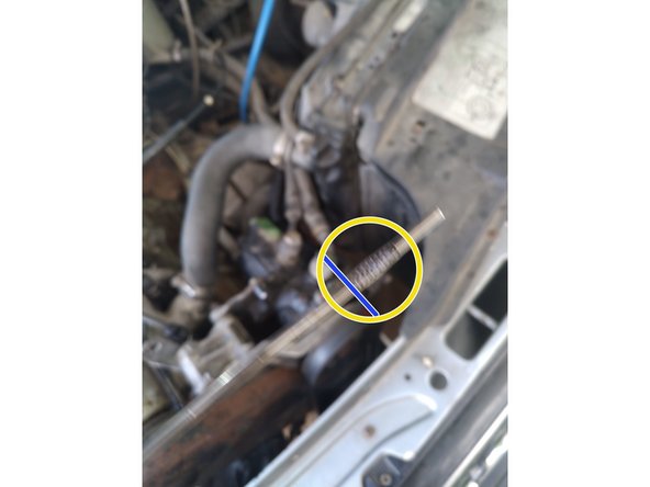 Démarrer le moteur et contrôler l'absence de fuites