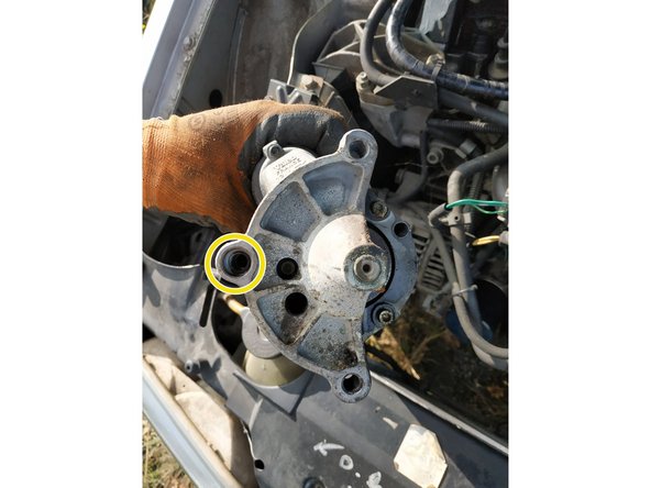 dans lequel on cale le démarreur