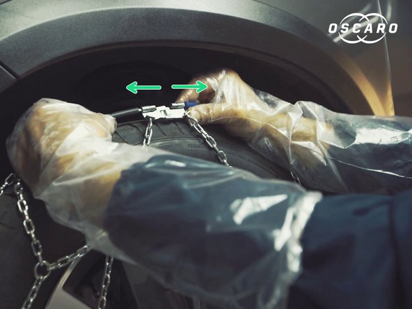 Décrocher les extrémités de la chaîne