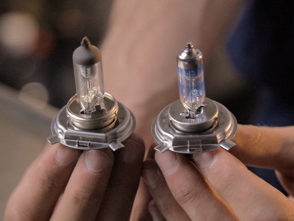 
Compare the new bulb with the old one

