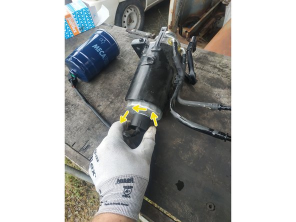 dévisser le capteur de présence d'eau