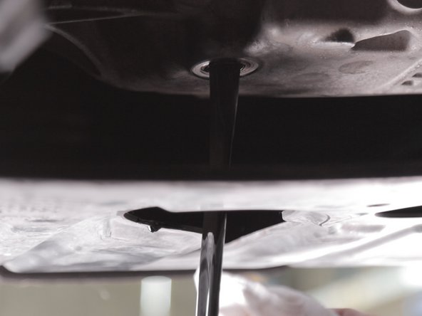 Laisser l'huile se vider completement dans le bac