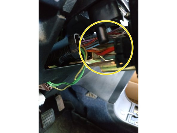 et faire passer le commodo et sa connectique