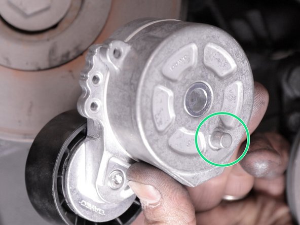 Reposer le galet denteur a son emplacement à l'aide du guide