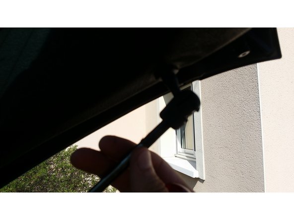 Enboiter les vérins neuf dans les rotules