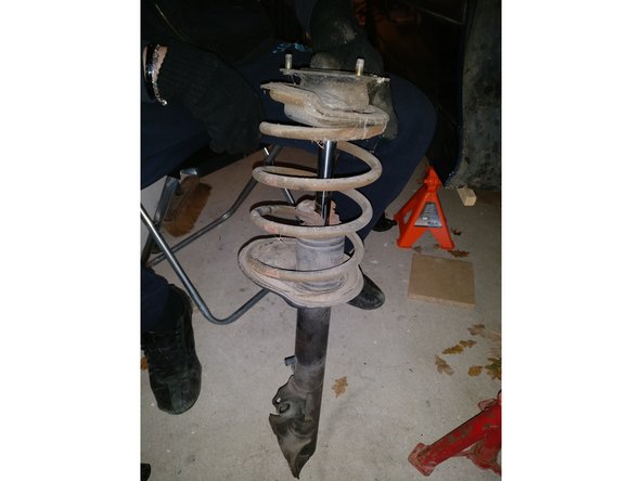 Prendre l'amplitude maximum possible pour mettre en place les compresseurs (plusieurs spires)