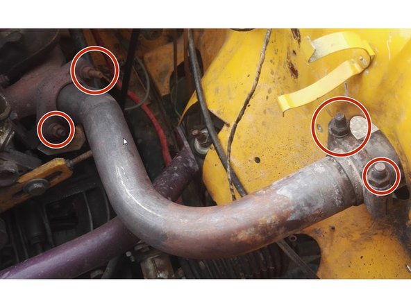 Dévisser les vis de maintiens du col de cygne