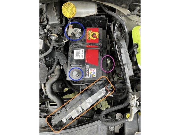 Déposer les tubulures d'admission d'air.