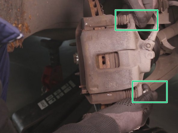 Retirer les deux vis