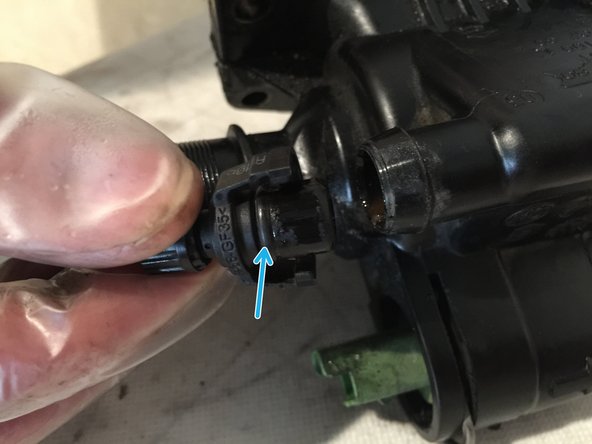 Vérifier le joint d'étanchéité.