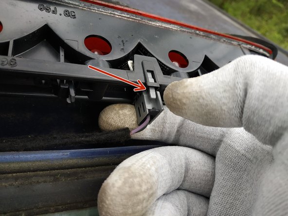 
the fire socket has a tab
