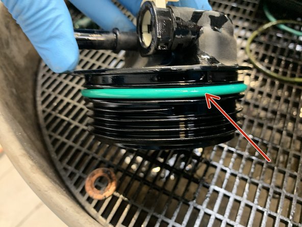 Remplacer le joint du filtre à carburant