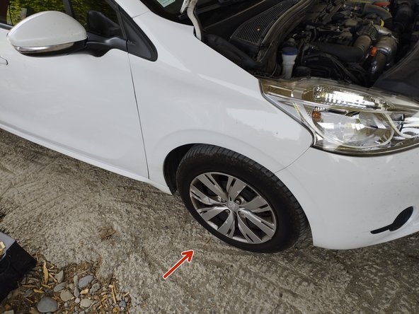 procéder de façon strictement identique pour le côté droit