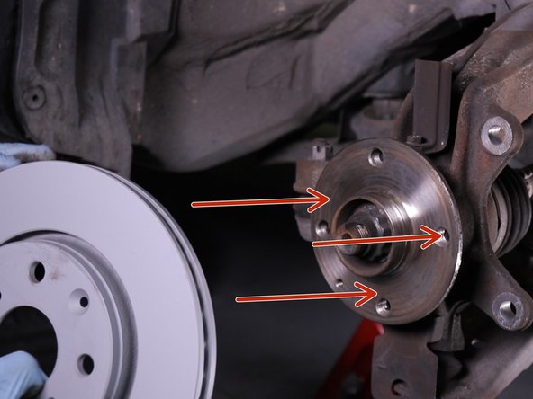 Reposez le nouveau disque sur le moyeu