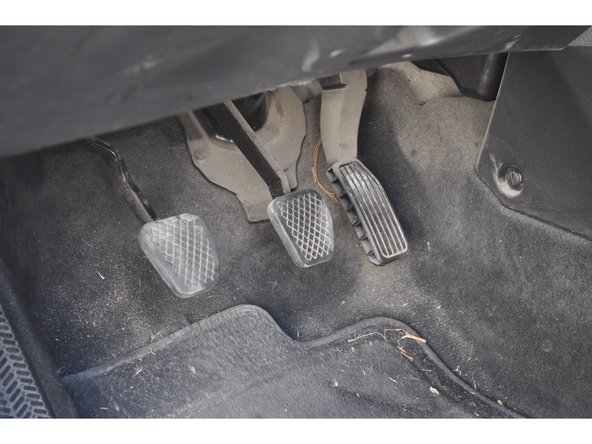 
Press the brake pedal repeatedly until it stiffens before driving the vehicle.
