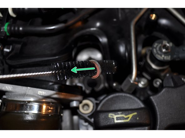 Utiliser un écouvillon pour retirer le joint