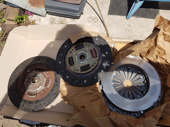 Vérifier que le nouvel embrayage est compatible.