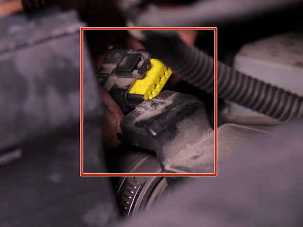 Débrancher le connecteur du débitmètre