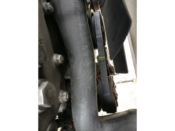 Vérifiez que la courroie est bien positionnée avant de démarrer