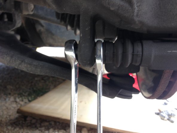 Serrer fortement la vis