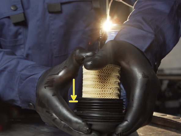 Appuyez jusqu'à entendre le clips